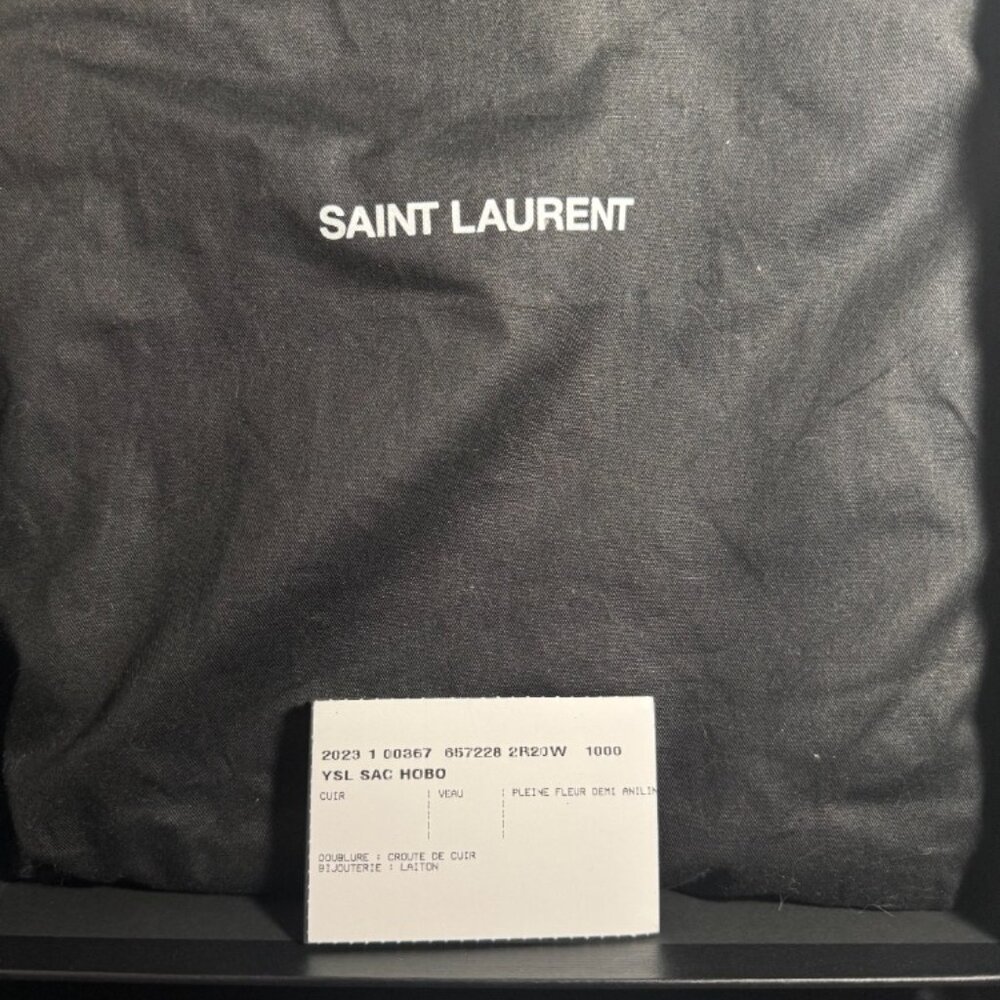 YSL LE 5 À 7 - Picture 3 of 4